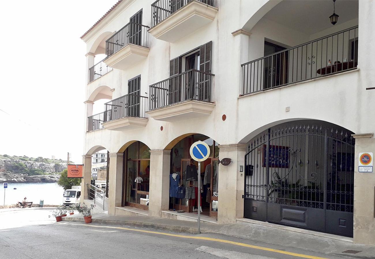 Apartamentos Vista Al Puerto Cala Figuera  Exterior foto